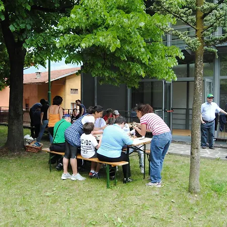 Centro Concarena بيت شباب Ono San Pietro